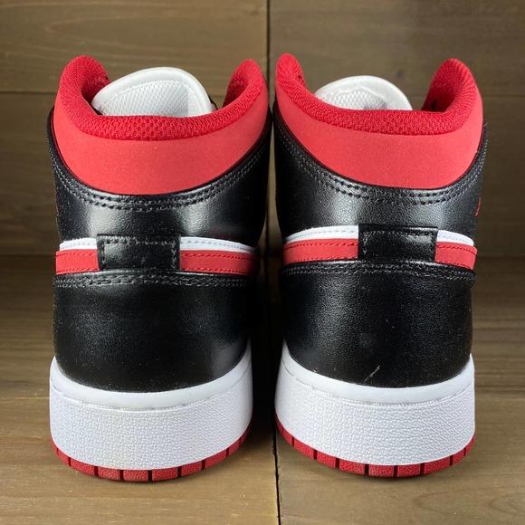 Air Jordan 1 Mid GS Black Gym Red Wmn's 8.5 / 7Y - Picture 6 of 9